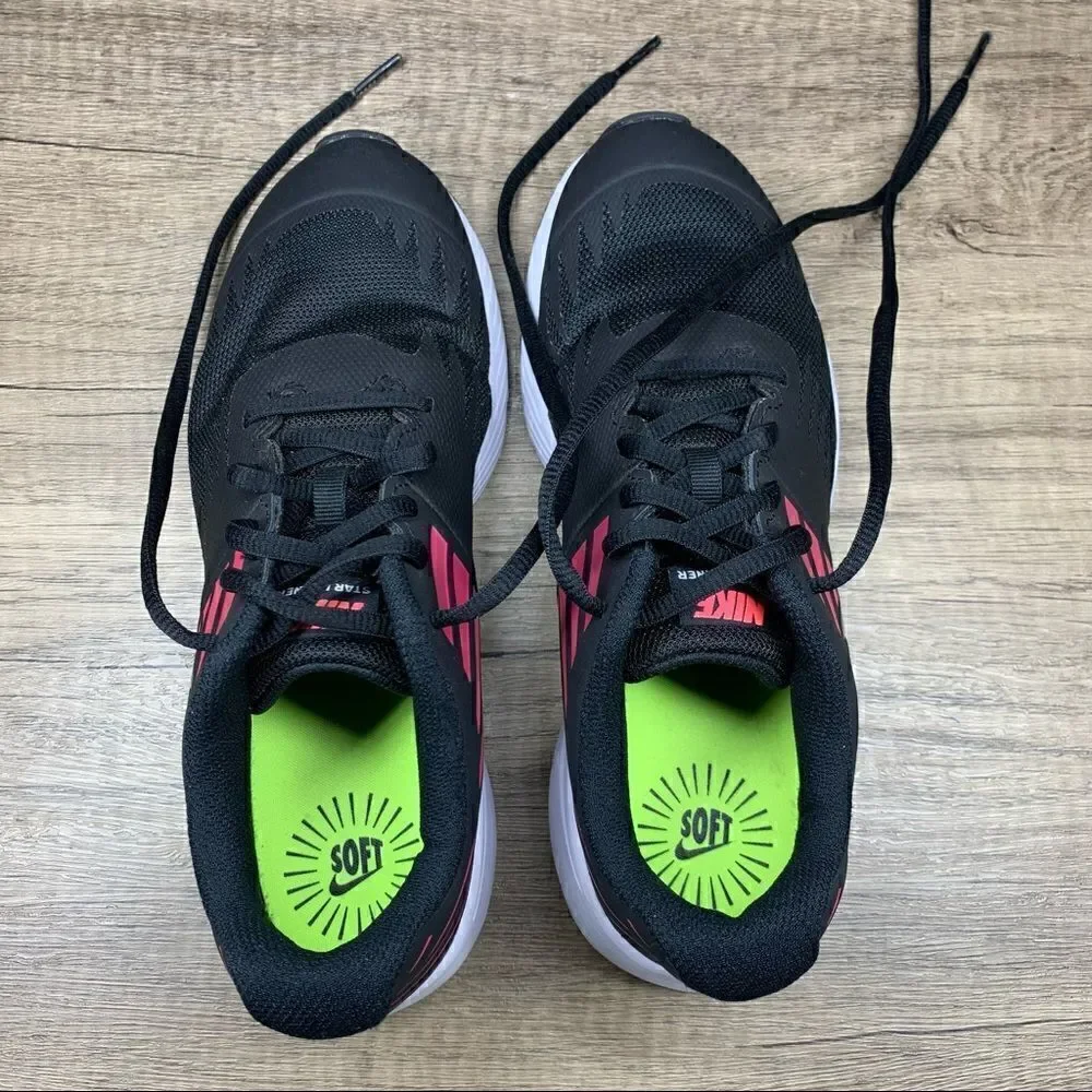 Nike~Star Runner 2~Black/Pink Running Shoes Youth Girls~US 4.5Y‎